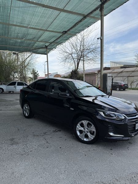 Chevrolet Onix 2024 — 2