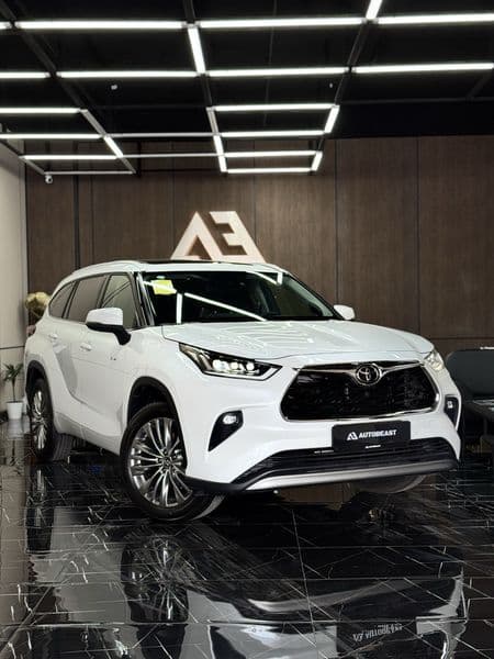 Toyota Highlander 2025