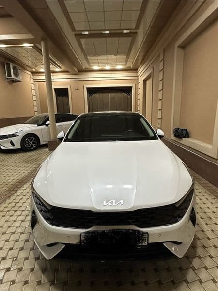 Kia K5 2023