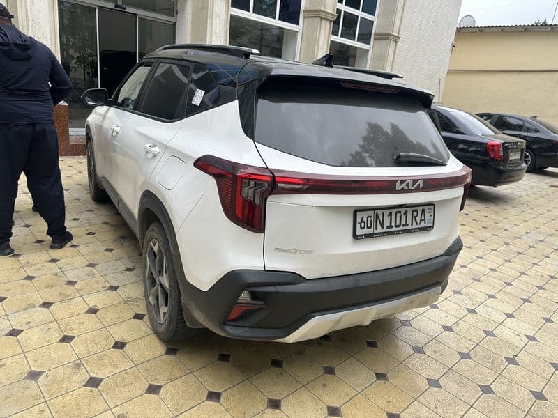 Kia Seltos 2023 — 3