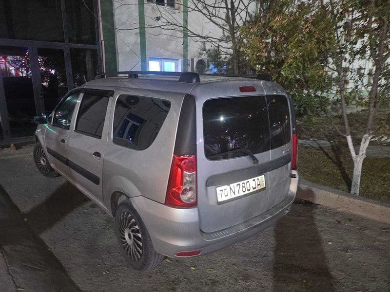 Lada Largus 2013 — 5