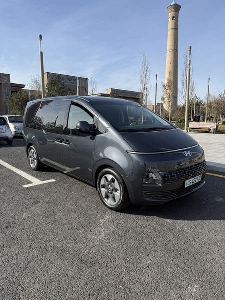 Hyundai Staria 2023