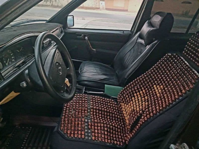 Mercedes-Benz 190 1984 — 5