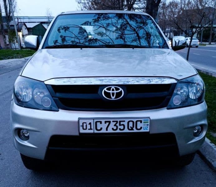 Toyota Fortuner 2006