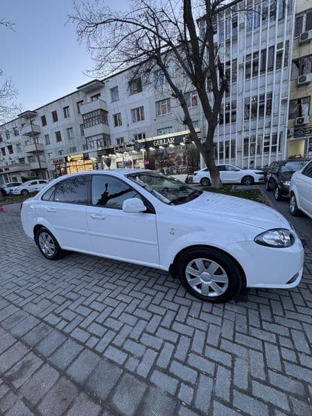 Chevrolet Lacetti / Gentra 2021
