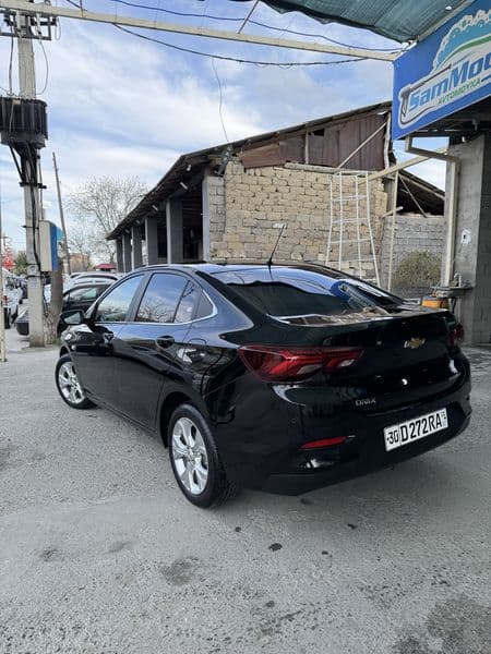 Chevrolet Onix 2024 — 3