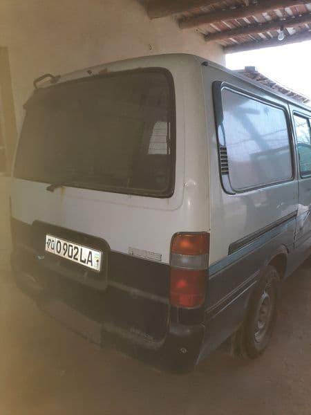 Toyota Hiace 1998
