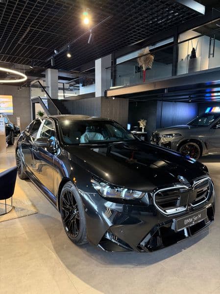 BMW M5 2025