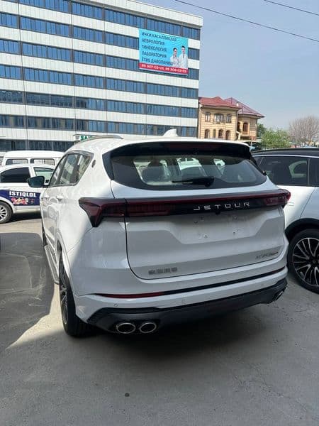 Jetour X70 2023 — 2