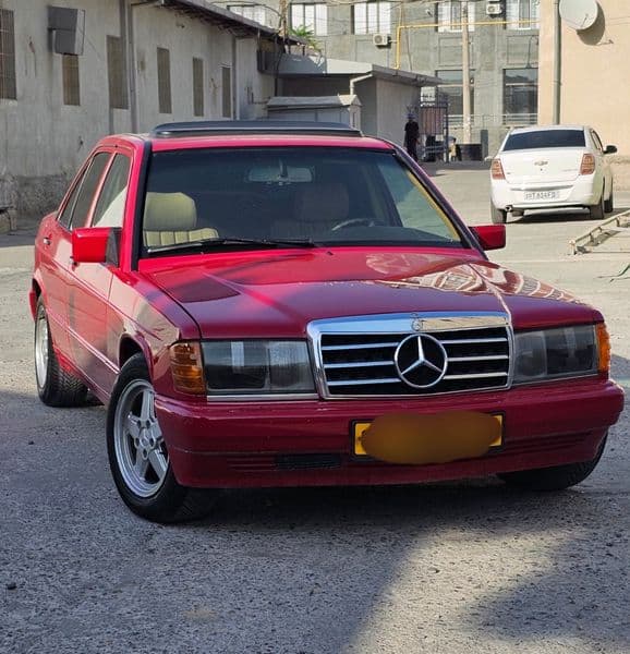 Mercedes-Benz 190 1984