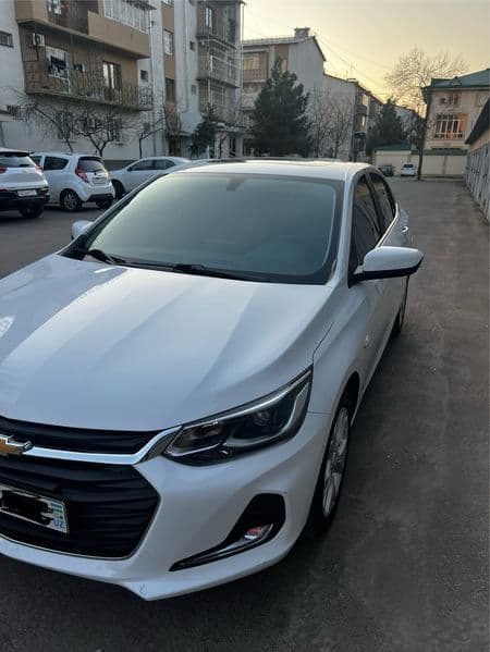 Chevrolet Onix 2024