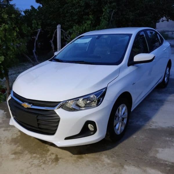 Chevrolet Onix 2023 — 3