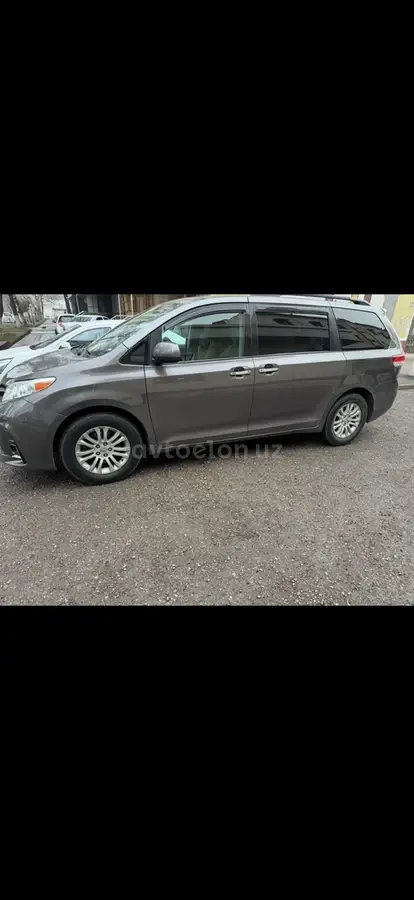 Toyota Sienna null