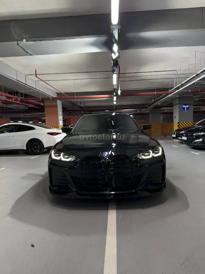 BMW i4 2023