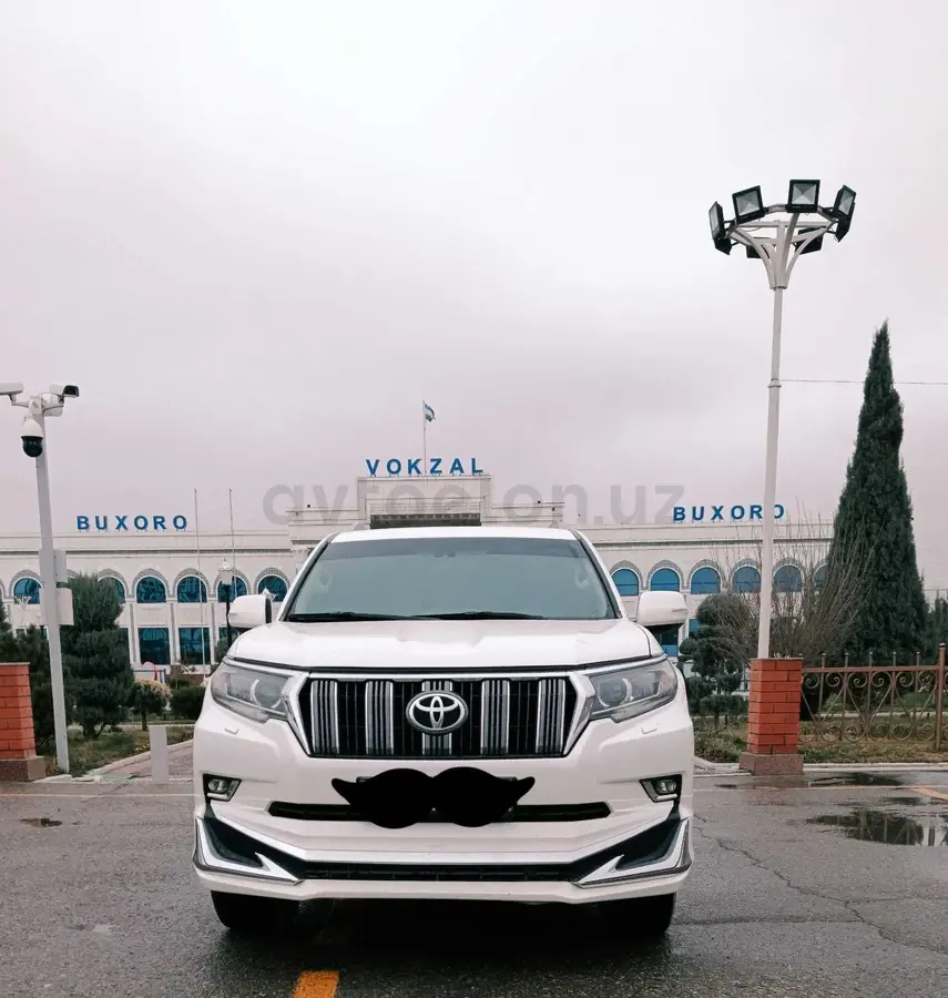 Toyota Land Cruiser Prado null