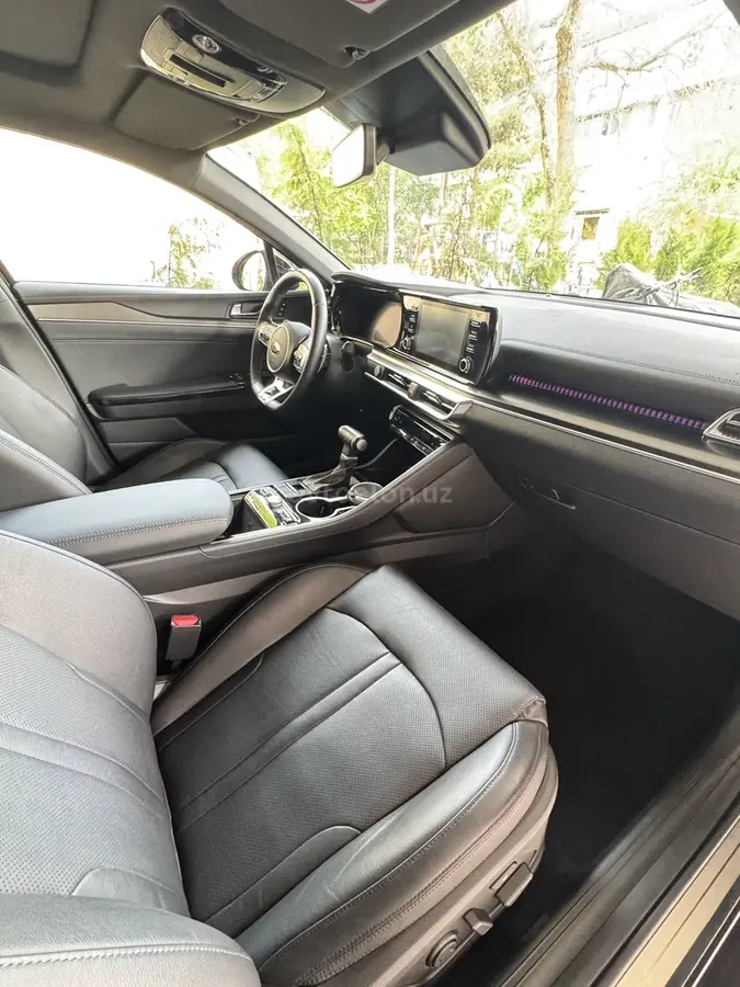 Kia K5 null — 9