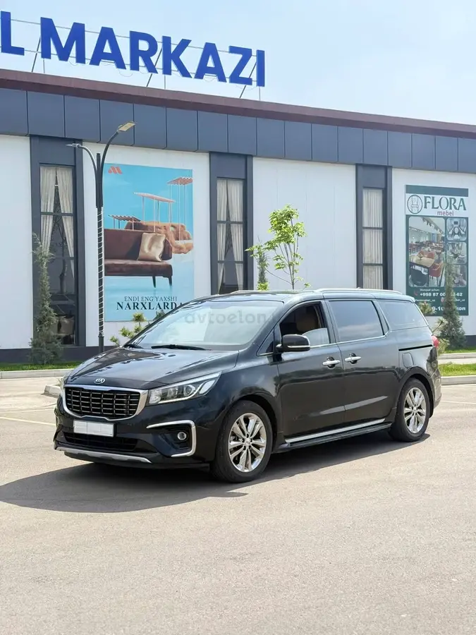 Kia Carnival null