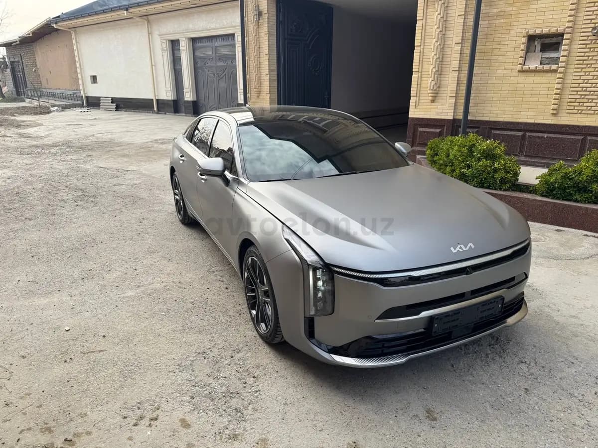 Kia K8 null