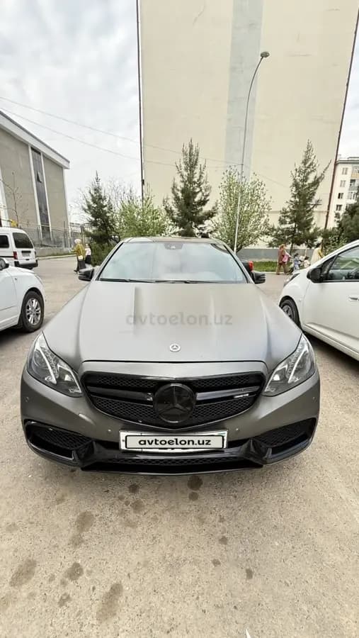 Mercedes-Benz E 300 2012