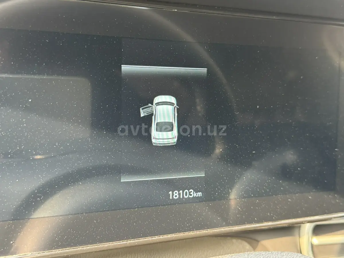 Hyundai Elantra null — 7