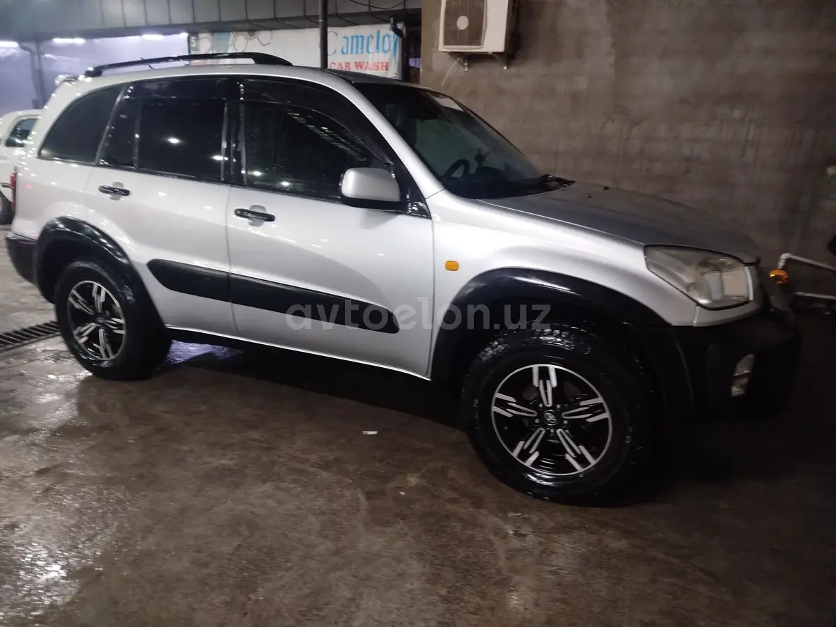 Toyota RAV 4 null