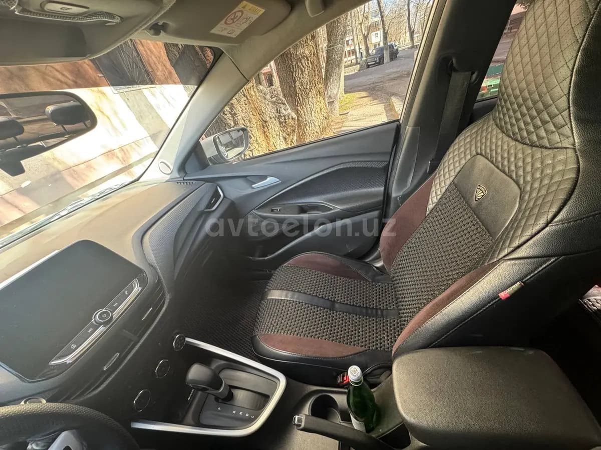 Chevrolet Onix null — 4