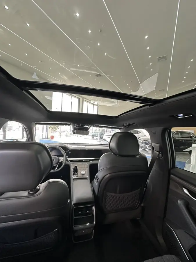 Geely Monjaro null — 4